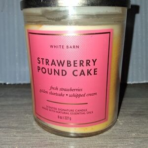 White Barn Strawberry Pound Cake Scented Candle